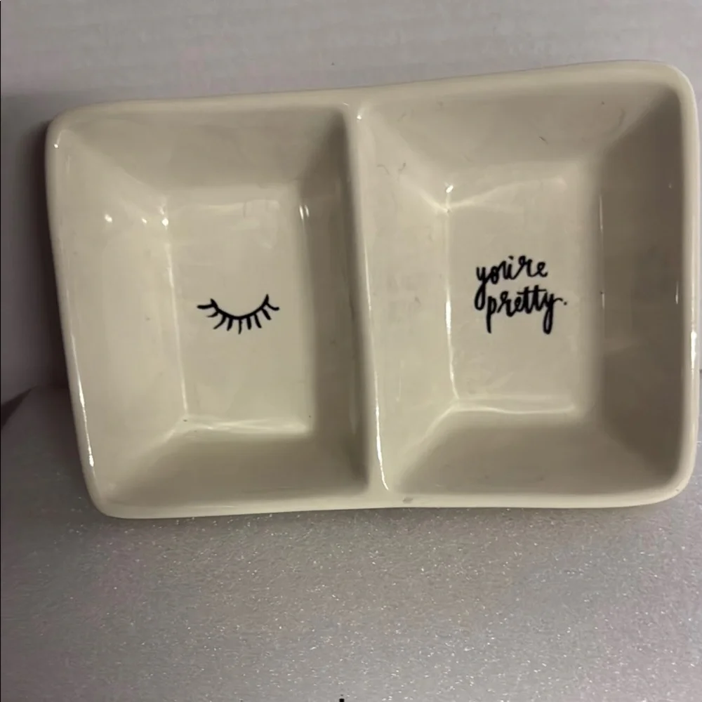Rae Dunn Cream Vanity Tray with Eyelash Design